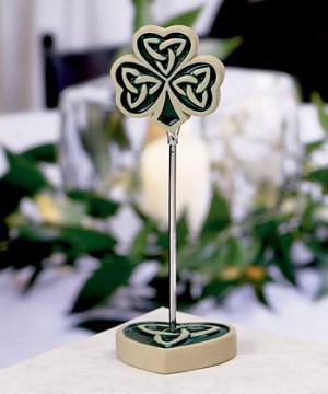 1109_med Shamrock/trinity Love Knot Placecard Holders