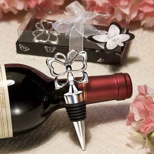 1911_med wine wedding favors