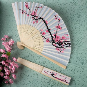 6207_med fan wedding favors