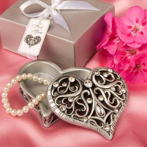 8631_med heart wedding favors