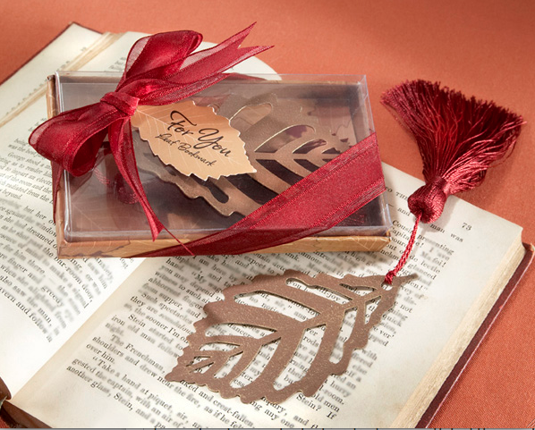 Fall Wedding Favor Ideas with Leaf Themes Fall Wedding Favor Ideas with Leaf Themes