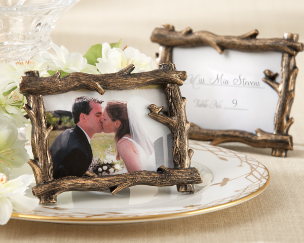 Eco-Friendly and Luxurious Wedding Favors "Scenic View" Tree-Branch Place Card/Photo Holder