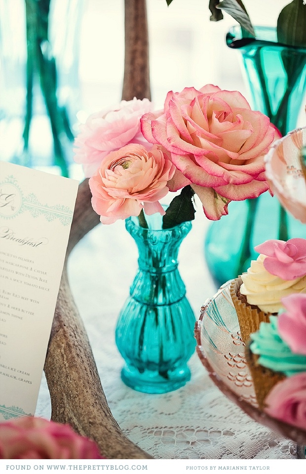 Simple and Elegant Floral Arrangement