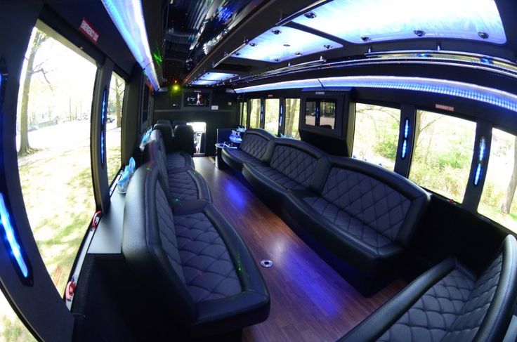 4 Limo-Renting Tips for the Soon-to-be-Bride Inside on Limo Bus
