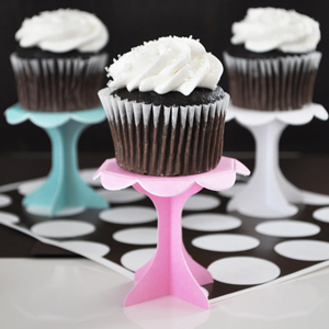 Cupcake Pedestals wedding favors