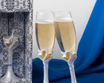 Interlocking Hearts Design Toasting Flutes wedding favors