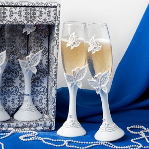 Butterfly Design Toasting Flutes wedding favors